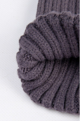 Шапка жіноча